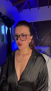 EmaSaenz online show from January 17, 11:12 pm