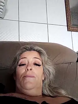 marcialoira online show from September 22, 1:31 pm