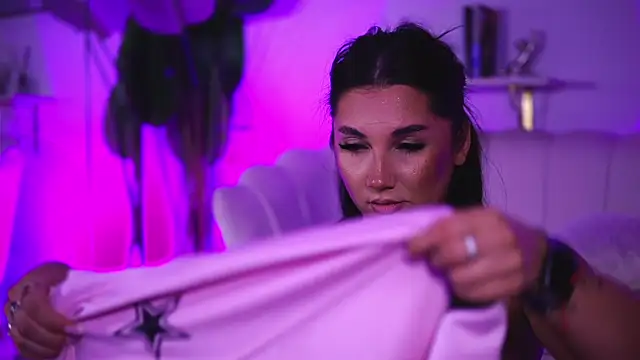 babyyboomm online show from April 19, 6:10 pm