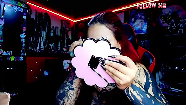 jannaink  online show from April 11, 12:17 am