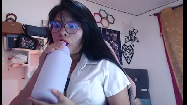 Alizon95 online show from March 26, 9:16 pm