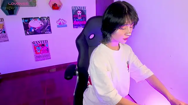 MonxxsLove online show from April 4, 3:05 am