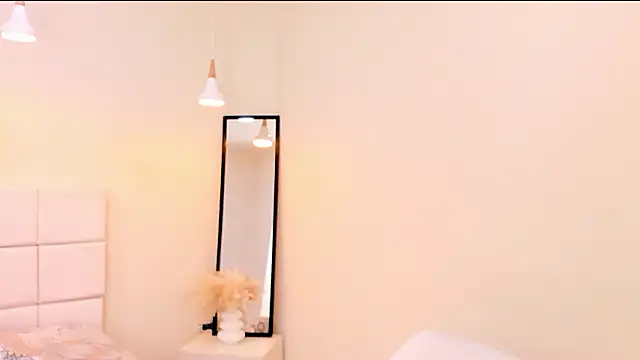 your khloe online show from March 18, 2:33 pm