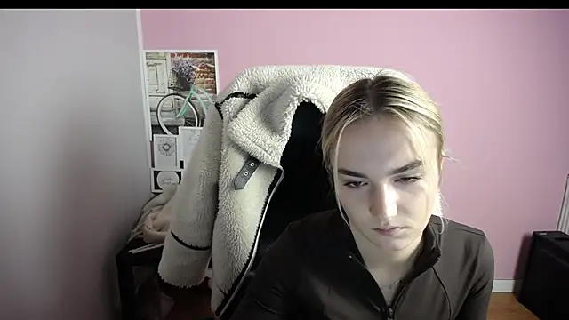 viktoria lovely online show from December 2, 9:22 am