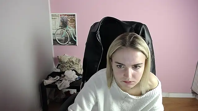 viktoria lovely online show from April 22, 6:32 am