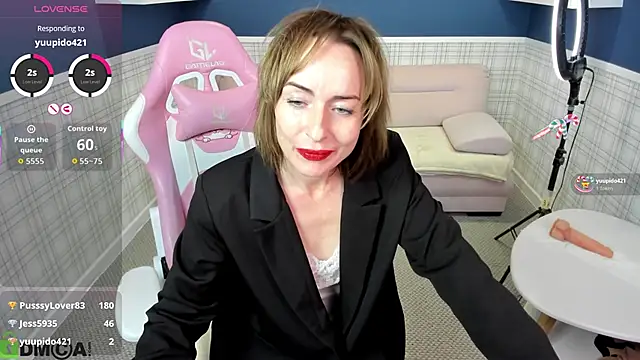 Jaqueline Richardson online show from November 16, 11:43 am