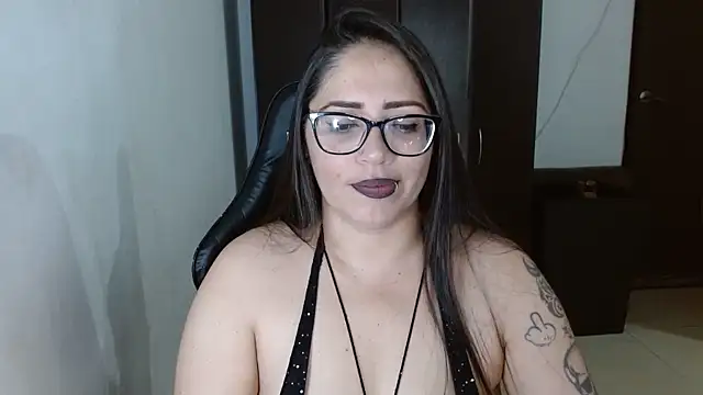 natashasmithe online show from June 13, 1:36 am