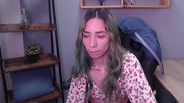 Erika Stevens online show from November 20, 12:55 am