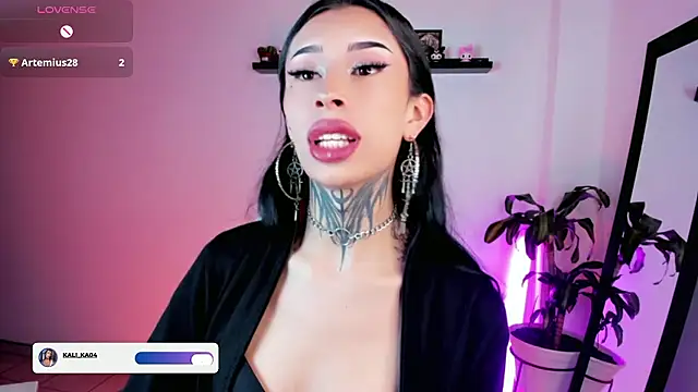 kali ka  online show from January 8, 8:35 pm