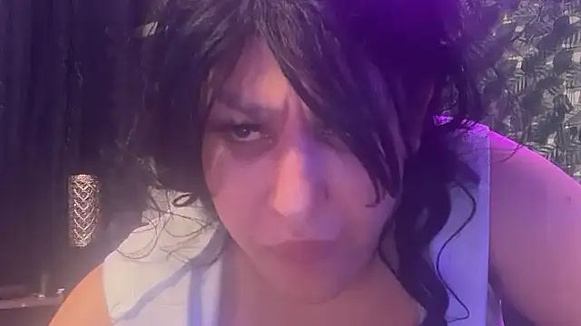 Snapshot of BareSlut6666LA chatting on October 10, 5:56 am BareSlut6666LA online show from October 10, 5:56 am