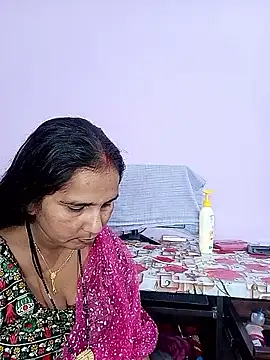 reemacouple007 online show from March 17, 8:07 am