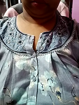 Snapshot of Ravina_patil1 chatting on October 28, 11:16 am Ravina patil1 online show from October 28, 11:16 am