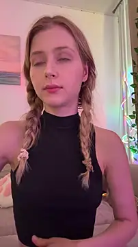 LunaRase online show from October 27, 10:55 am