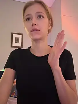 LunaRase online show from April 15, 5:30 am