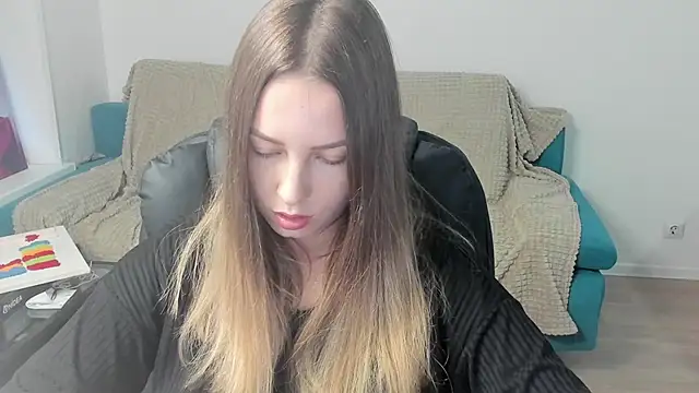 Mia shy1 online show from December 5, 12:28 pm