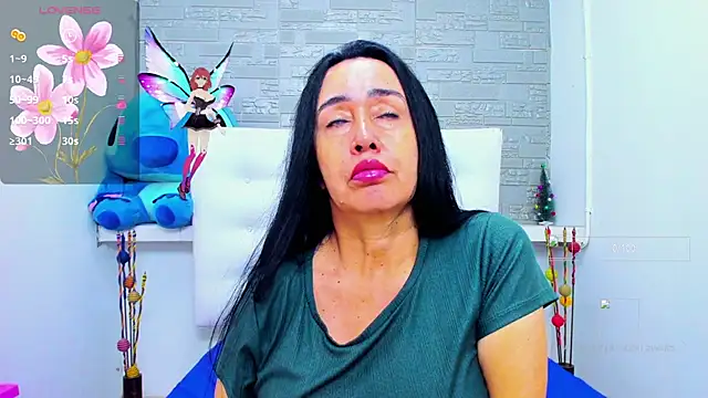 HorniestMilf online show from November 2, 10:24 pm