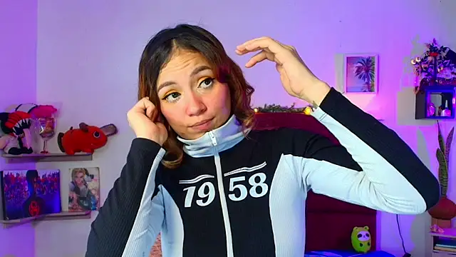 alisson zafiro  online show from February 20, 3:38 am