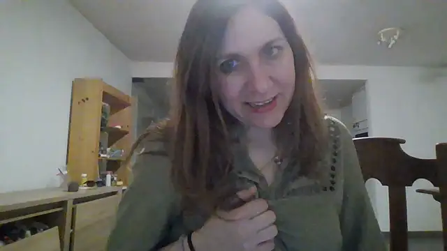 JasmineGlamour online show from April 12, 8:33 pm