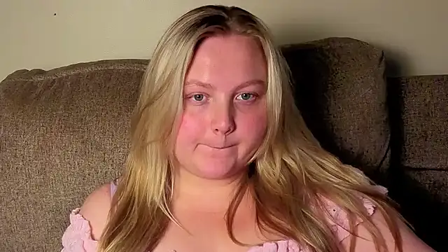 PhatAssBlond online show from August 7, 11:34 pm