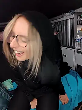 Jade Emeraud online show from December 2, 9:28 pm