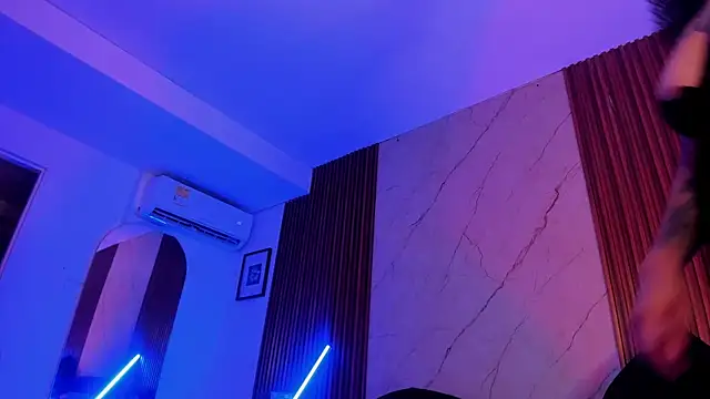 Emiilycollins online show from October 21, 10:58 pm