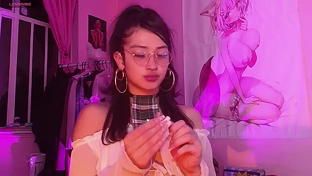 moonfiredancer online show from October 11, 4:50 am