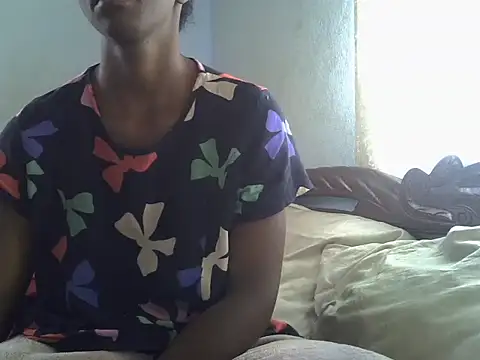 ElianeHot online show from October 28, 8:42 am