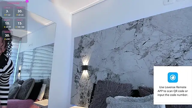 LIZ HOLMES online show from September 22, 12:14 pm