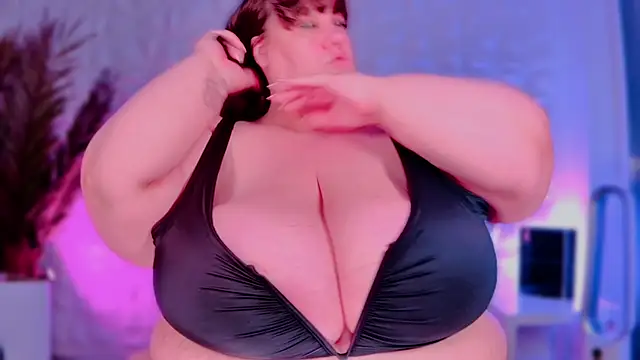 BiggyMelon online show from June 4, 5:12 am