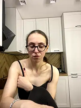 MartiniiSelenna online show from October 9, 7:23 am