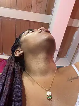 ladyrd1 online show from October 31, 1:37 pm