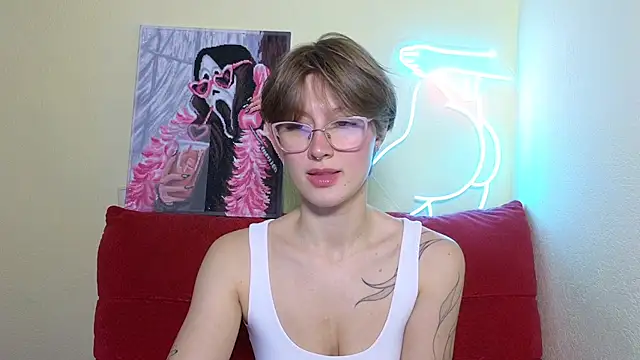 MalvinaBlum online show from September 25, 4:44 am