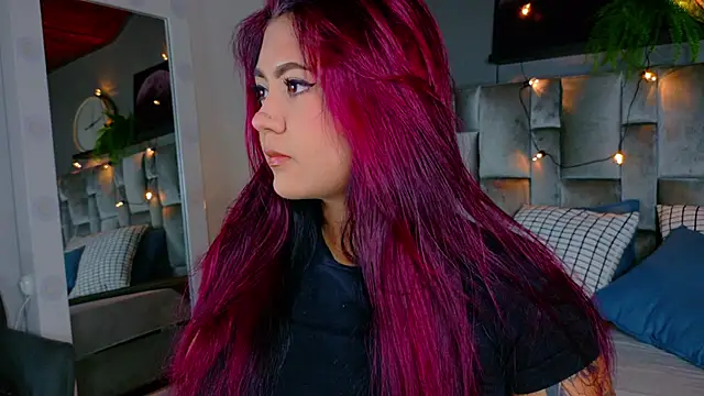 alaia-rogers online show from October 3, 11:59 am