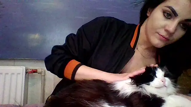 AliceTailor online show from April 15, 9:37 pm