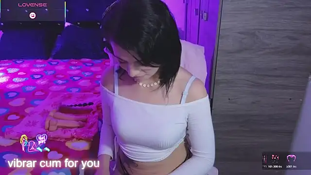 Nahomi Harper online show from March 22, 8:09 am