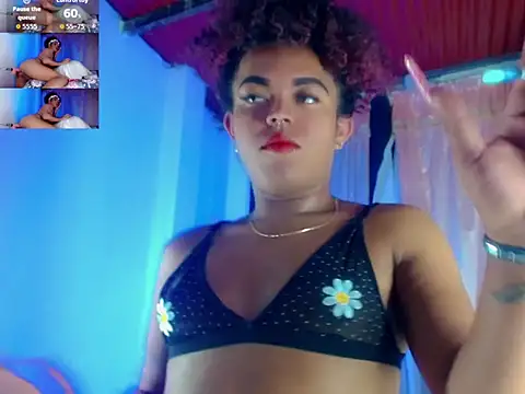 Snapshot of KayleighDreams_ chatting on September 24, 5:28 am KayleighDreams online show from September 24, 5:28 am