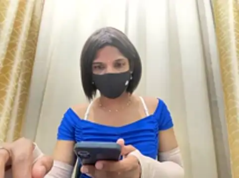 TransLisa7 online show from July 7, 8:55 pm