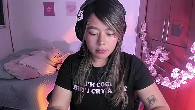 StephaniFox online show from October 3, 3:33 am