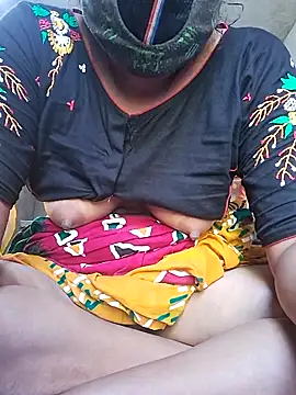 HotSexyBoudi online show from April 12, 9:23 am