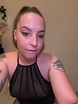 LiliMorganxxx online show from June 25, 9:38 pm