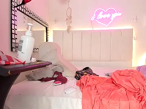 lilith horny online show from November 18, 9:21 am