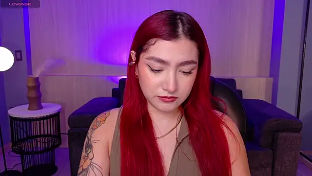 ViolettCastel online show from February 9, 7:49 pm