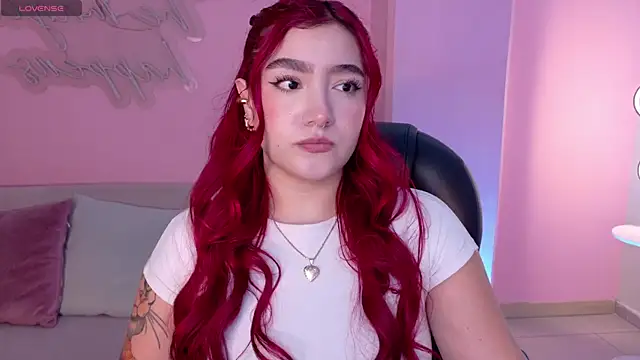 ViolettCastel online show from December 5, 6:53 pm