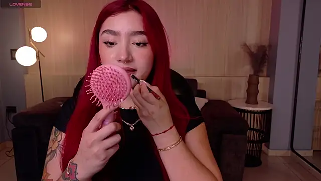 ViolettCastel online show from December 22, 7:06 pm