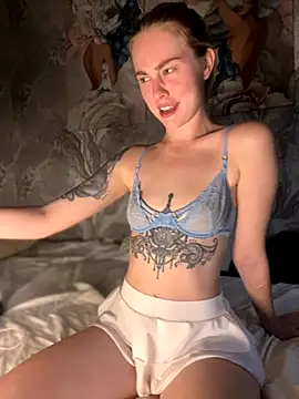 LoveGameSexx online show from September 21, 6:17 pm