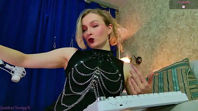 VerdgyMiller online show from November 10, 7:47 am