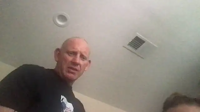 My HotwifeNikki23 online show from April 27, 8:28 pm