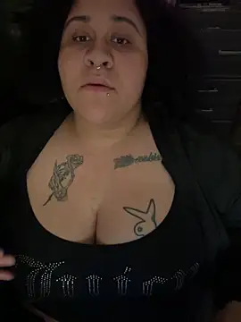 Juicyjordie online show from February 6, 3:10 am