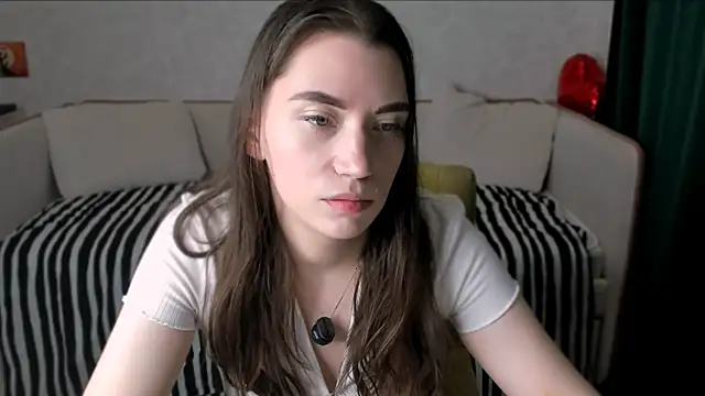 Snapshot of pussyhome2407 chatting on October 19, 8:44 pm pussyhome2407 online show from October 19, 8:44 pm