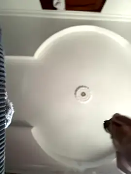 emiss  online show from October 21, 3:27 pm